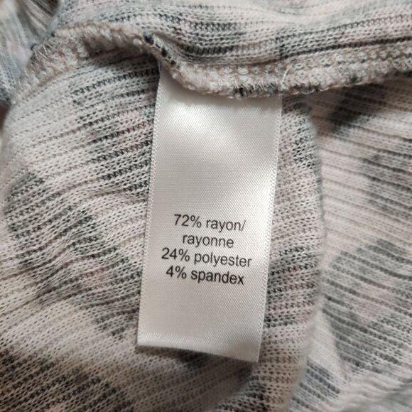 Maurices XL Leopard Print Ribbed Stretch Knit Mock Neck Long Sleeve Top Blouse - Picture 8 of 8